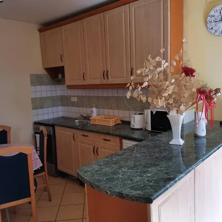 Ildiko Apartman * Balatonlelle